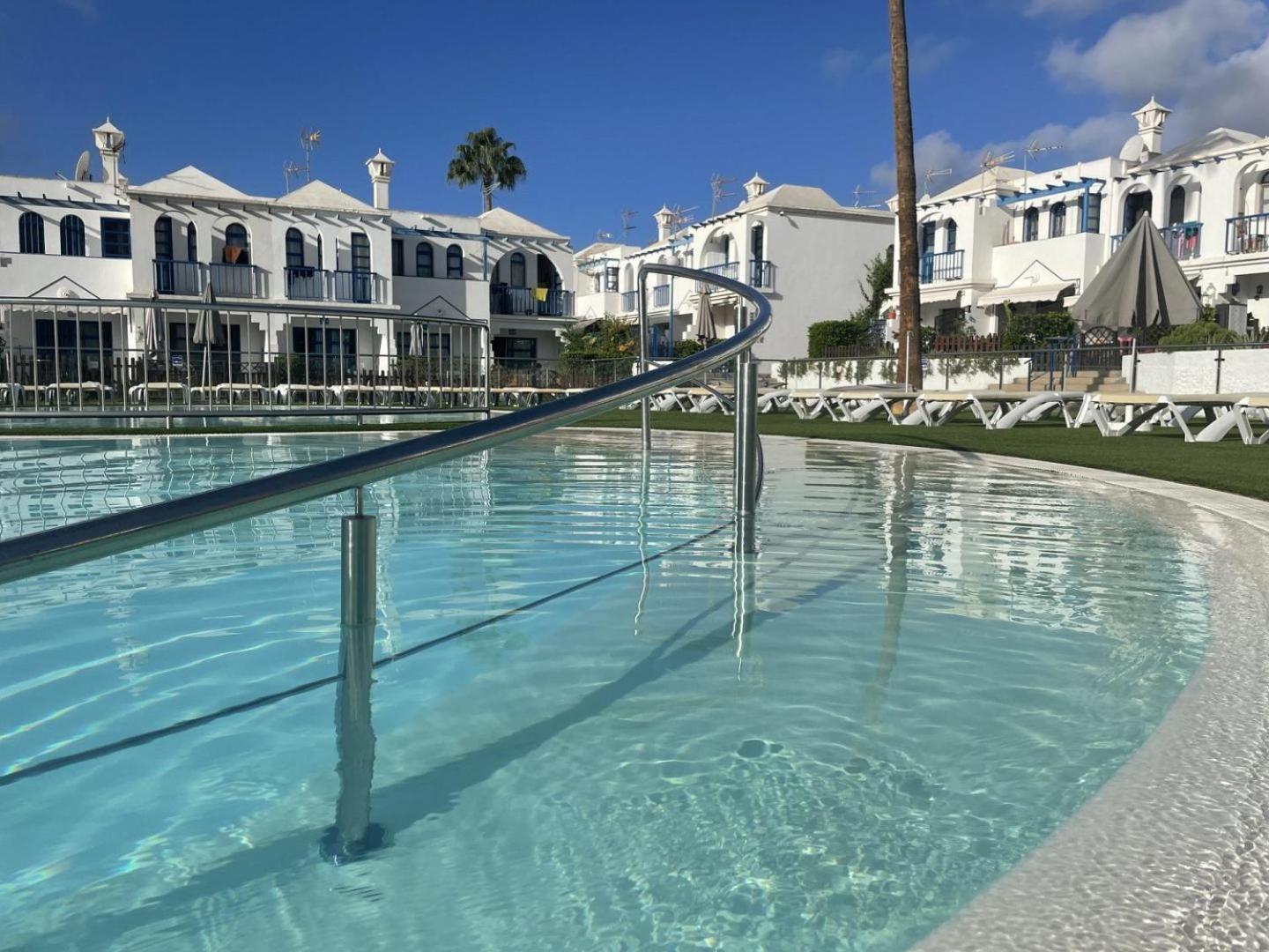 Playmar Pool By Wave Properties Маспаломас Екстериор снимка