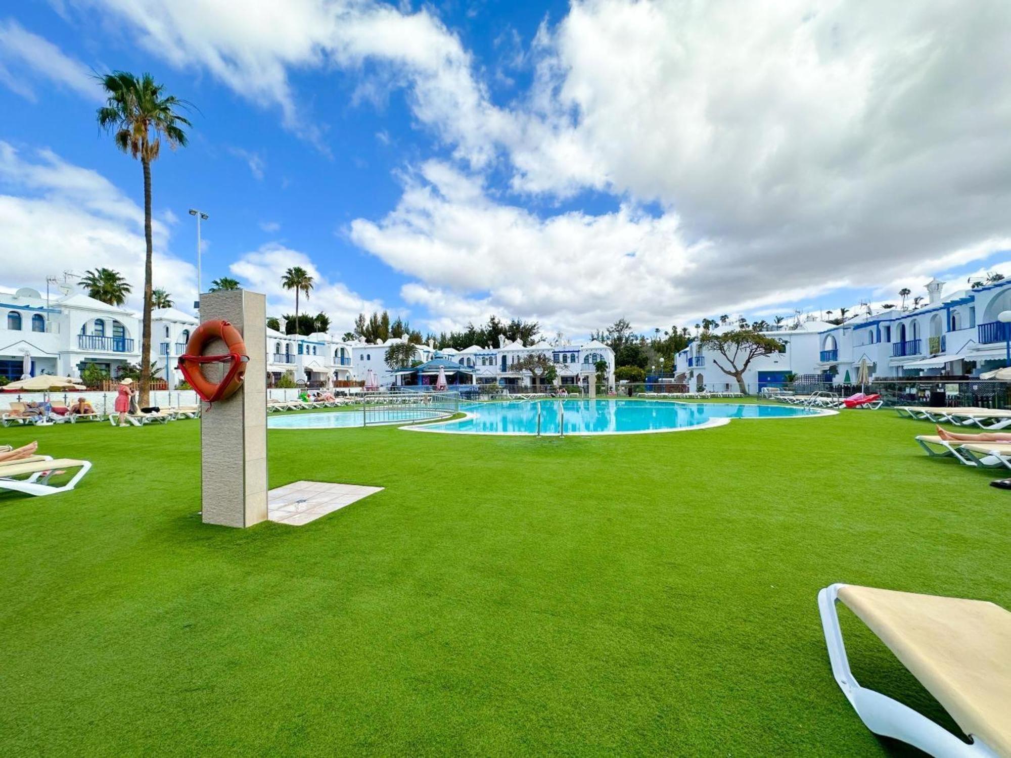 Playmar Pool By Wave Properties Маспаломас Екстериор снимка